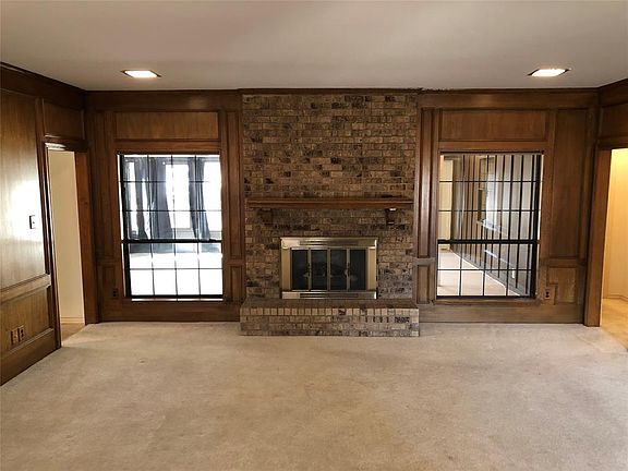3rd image of 1594 Sunset Hill Dr