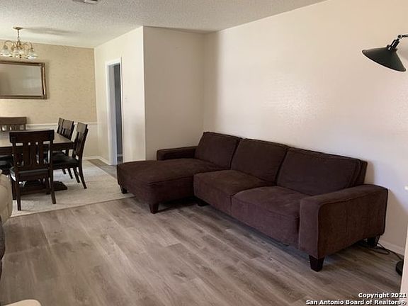 3rd image of 12606 La Bahia