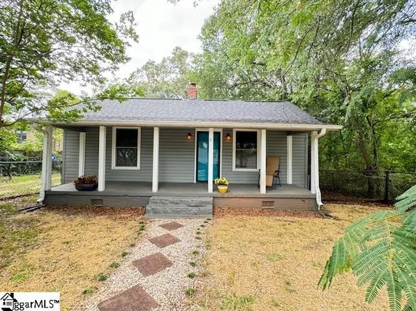 11 Hillhouse St, Greenville, SC 29605