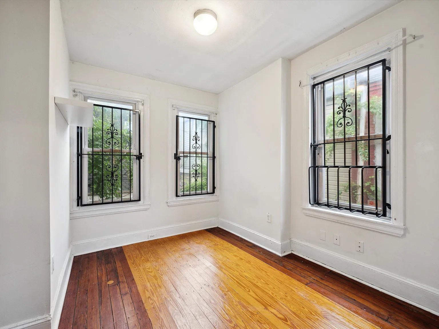 3 bed, 1096 sqft, $1,500 — Photo 4