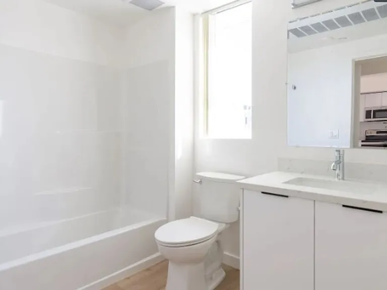 339 S Oxford Ave #202 — Photo 10