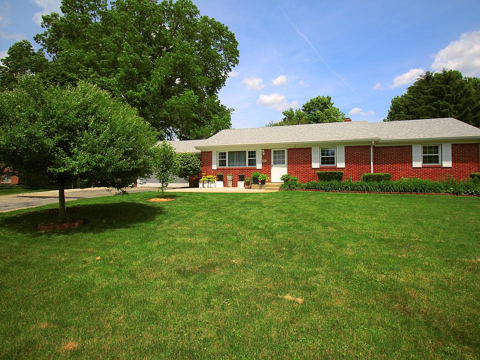 1st image of 7603 Surrey Dr