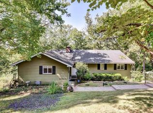 1165 S Glenwood Ln, Saint Louis, MO 63122