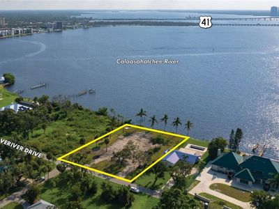 744 Overiver Dr, North Fort Myers, FL, 33903