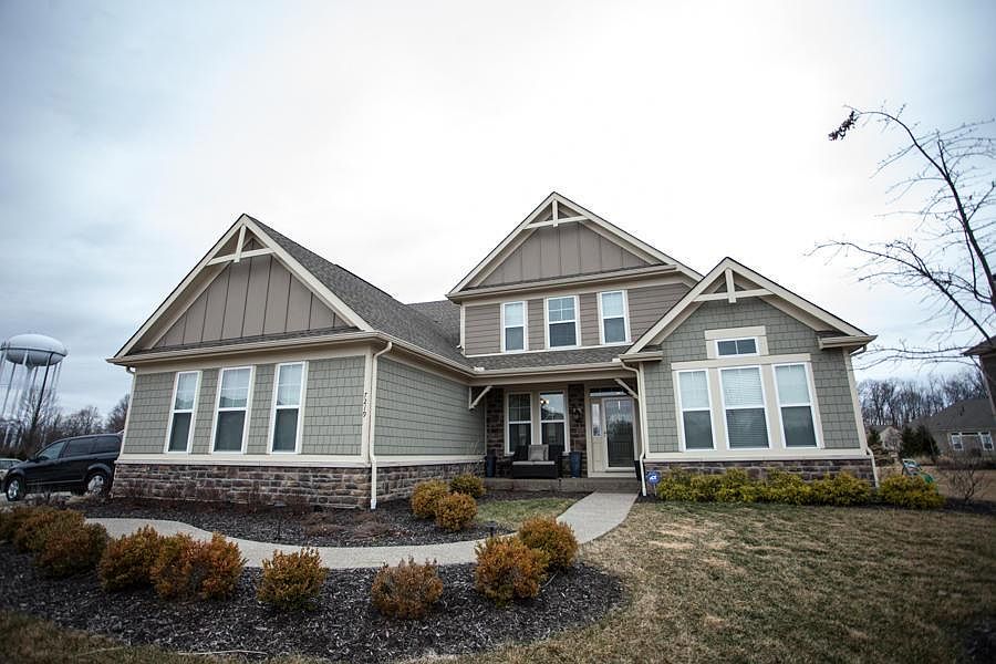 1st image of 7219 Maple Leaf Cir
