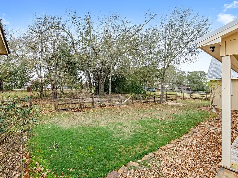 6130 Homeland Ln — Photo 32