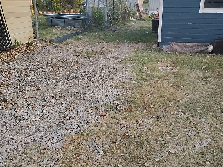 6807 Pine Ln — Photo 31
