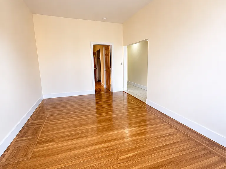 6137 Gates Ave #2A — Photo 5