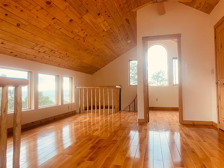 Upper living space