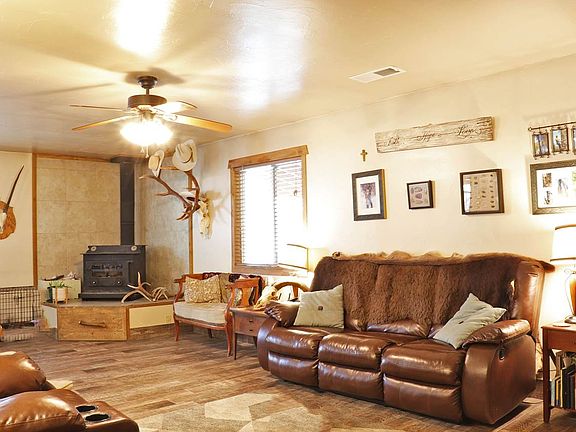 4th image of 23 Silver Cloud Dr