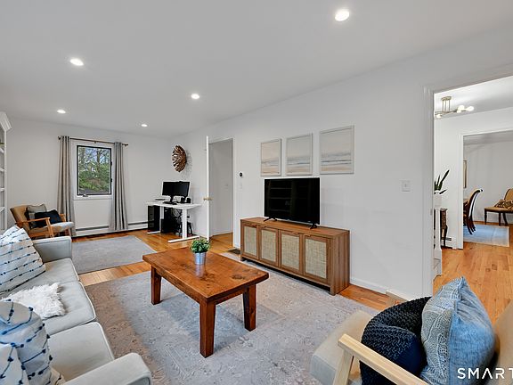 4th image of 117 Settlers Farm Road