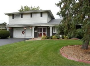 1410 E Barberry Ln, Mount Prospect, IL