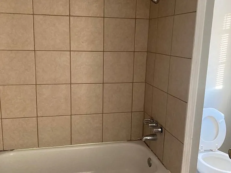 1412 Jo Ellen Cir — Photo 14