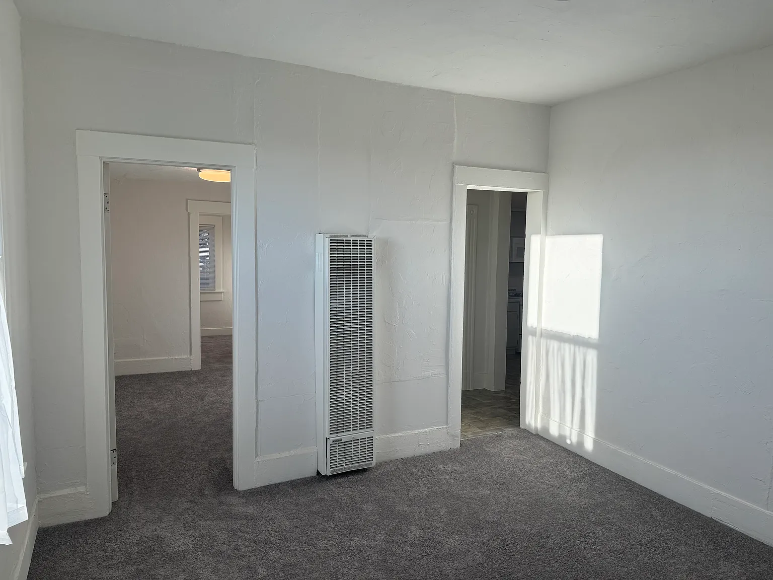 2 bed, 550 sqft, $1,600 — Photo 4