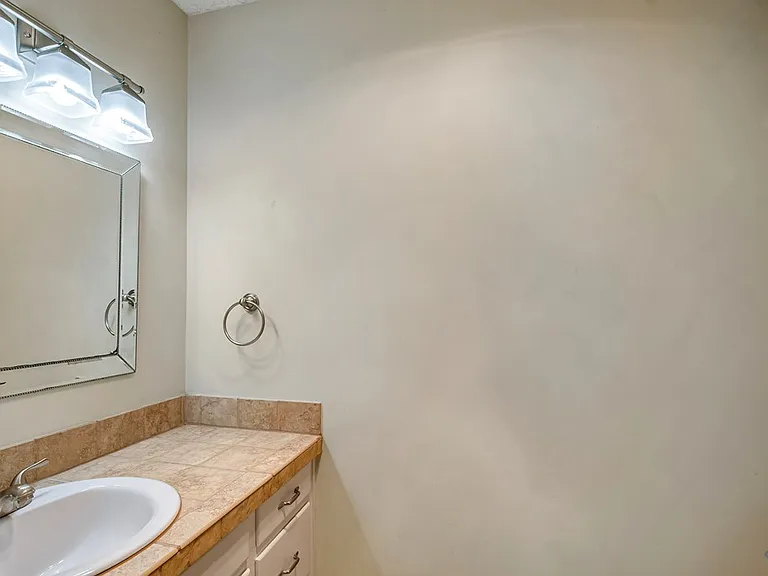 424 W Pecan Ave #B — Photo 21