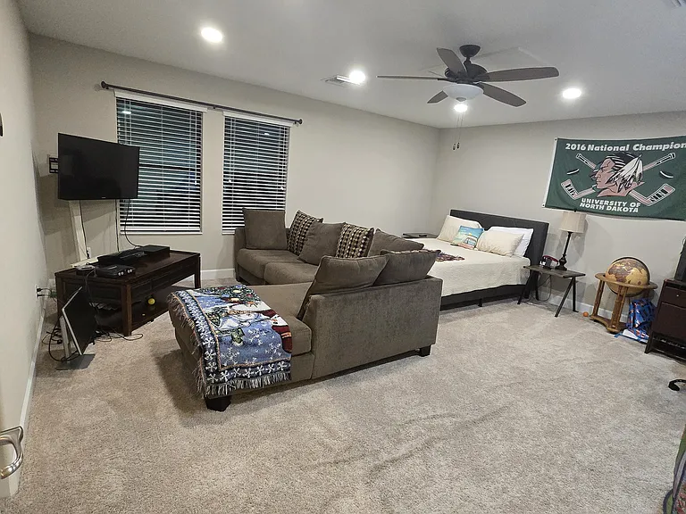2576 Grand Lakeside Dr — Photo 20