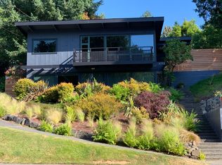 4315 SW Brace Point Dr, Seattle, WA 98136