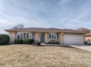 3492 Drover Ln, Darien, IL 60561