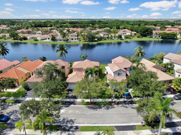 840 Stanton Dr, Weston, FL 33326