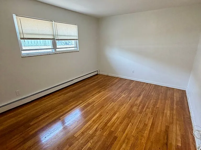 91 Hamilton Ave — Photo 6
