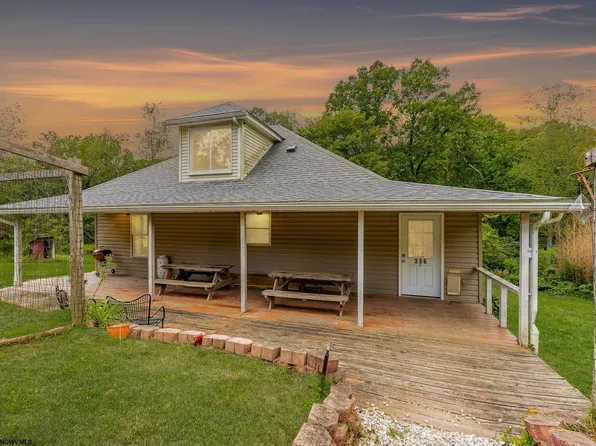336 Gabbertville Rd, Morgantown, WV 26501