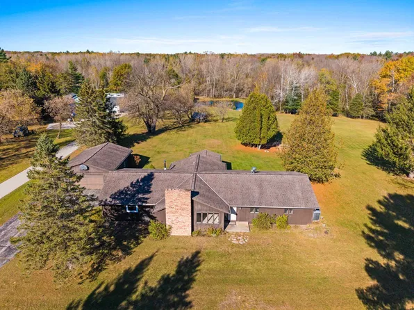 3170 Sunrise Rd, Green Bay, WI 54313