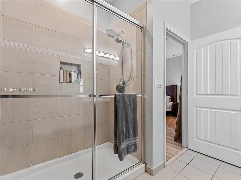 712 SW 2nd Way #712 — Photo 18