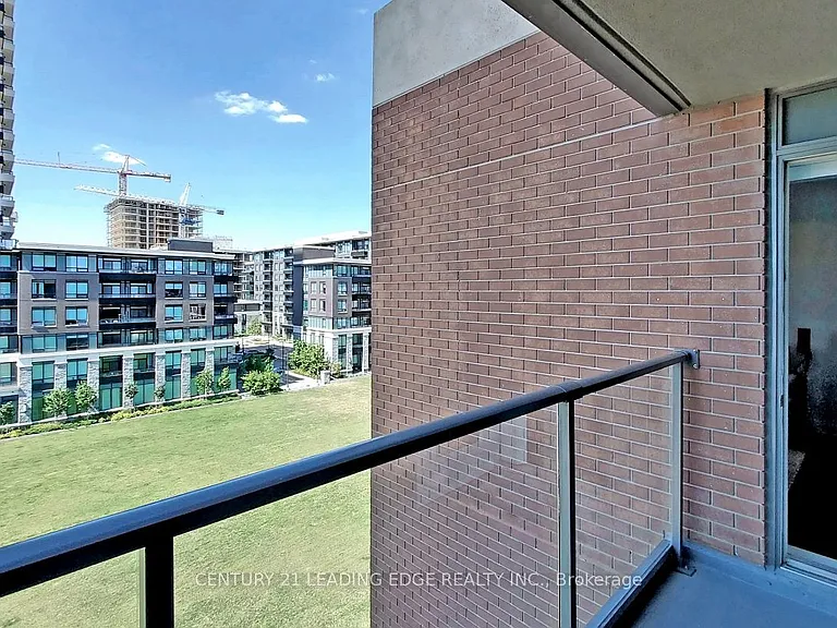 18 Uptown Dr #727 — Photo 29