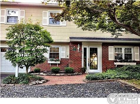 1st image of 748 Vaughn Ave