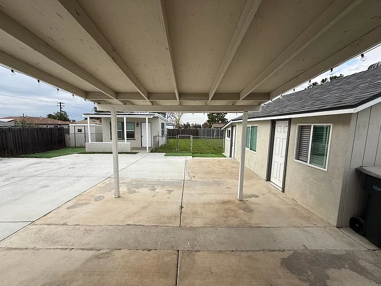 1032 California St — Photo 37