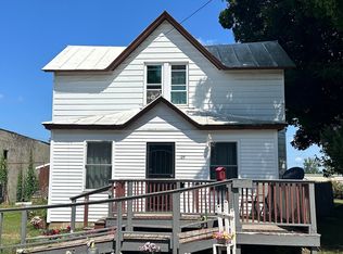 127 Hillsborough St, Hartford, MI 49057
