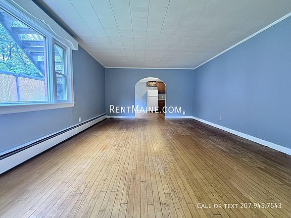 2nd image of 28 Lawrence Ave APT 1