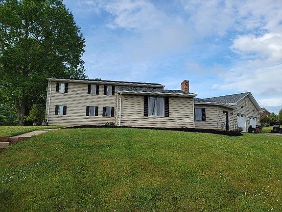 3rd image of 112 Oaklawn Ave