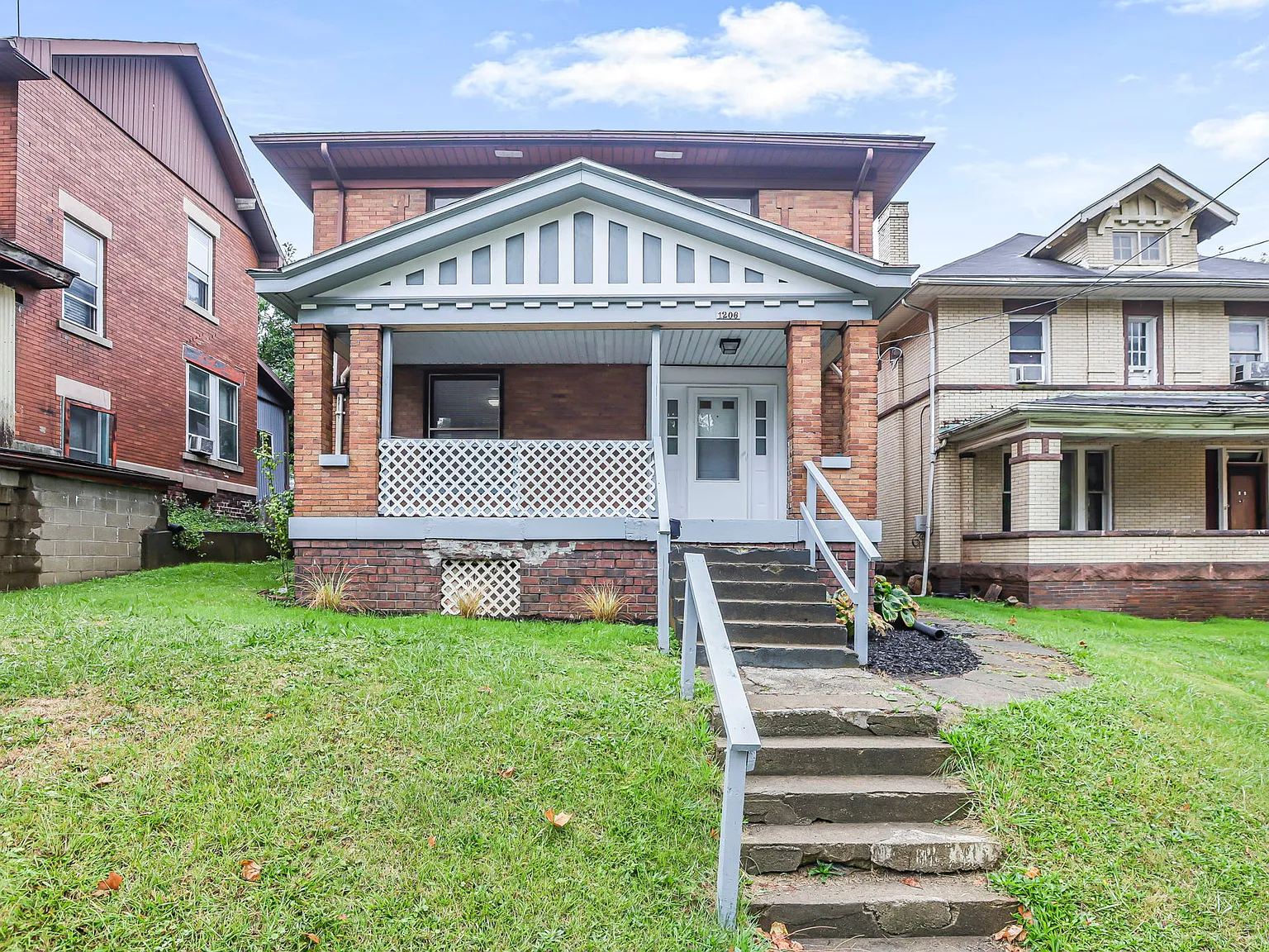 Greenwood Ave, Zanesville — Photo 2