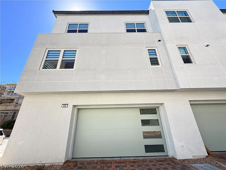 659 Fortis Creek St — Photo 35