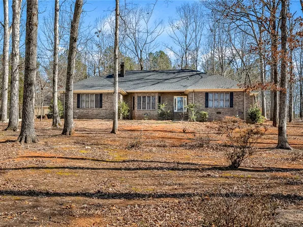 101 Seven Oaks Dr, Pendleton, SC 29670