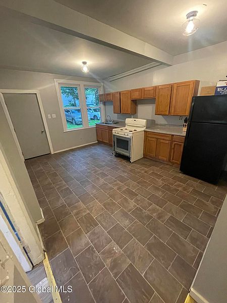 2nd image of 508 2nd Street