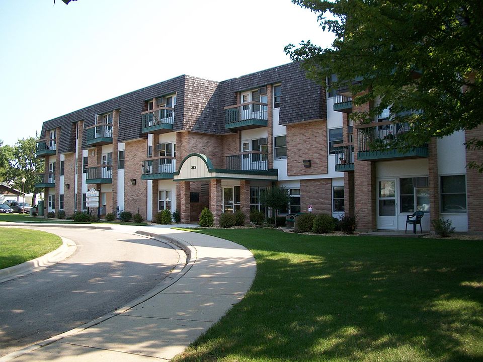 1st image of 313 4th Ave SE APT 303