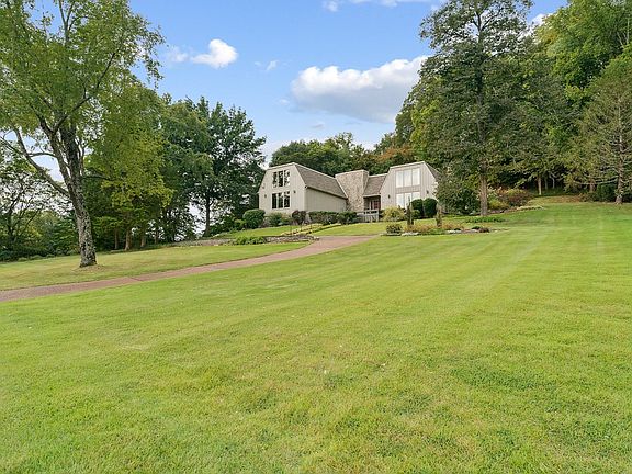 2nd image of 7705 Indian Springs Dr