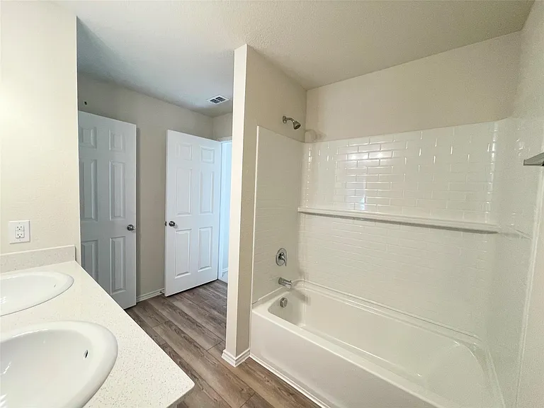16020 Rein Ave — Photo 12