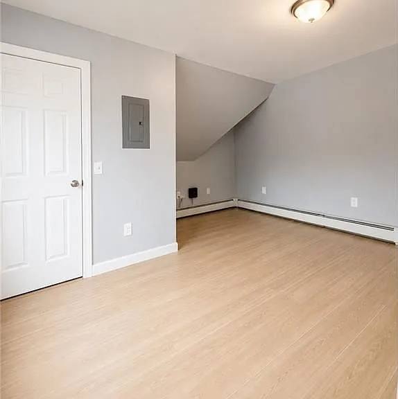 40 Norwich Ave #3 — Photo 6