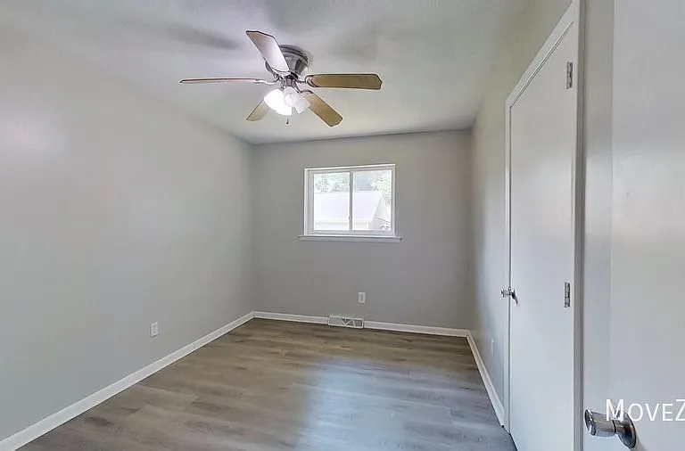 510 Wesley Ave — Photo 31
