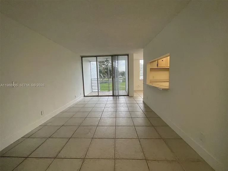 9441 Live Oak Pl #209 — Photo 4