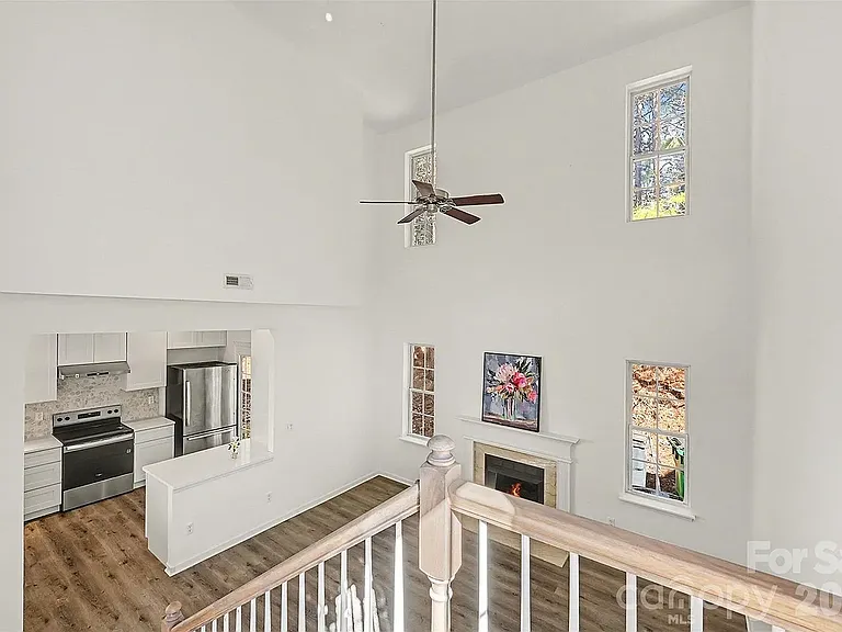 12010 Royal Castle Ct — Photo 6