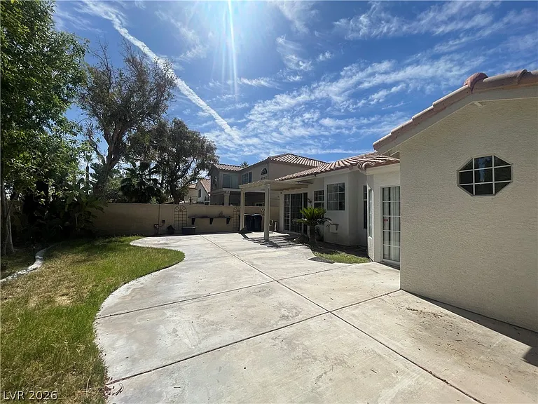 2538 Furnace Creek Ave — Photo 23