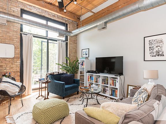 2nd image of 2300 W Wabansia Ave APT 326