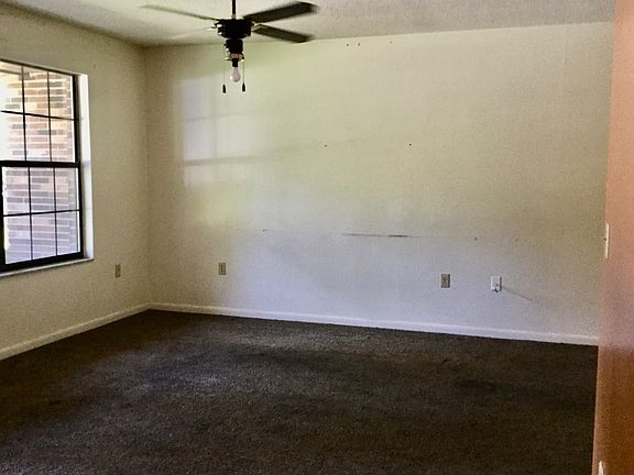 4th image of 283 SW Leisure Dr #102