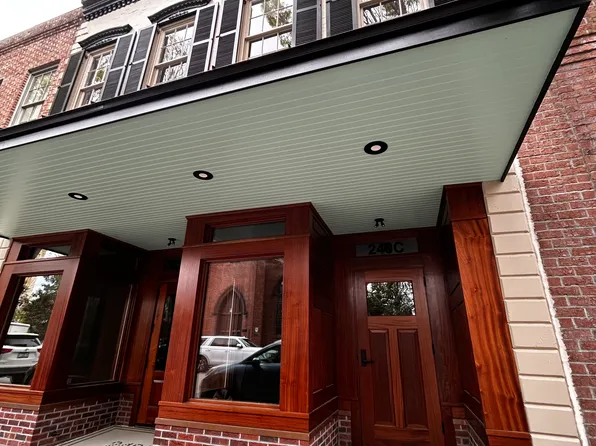 240 Middle St #C, New Bern, NC 28560