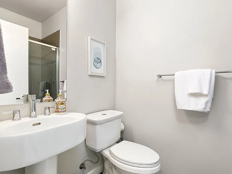 2041 NW Talus Dr — Photo 10