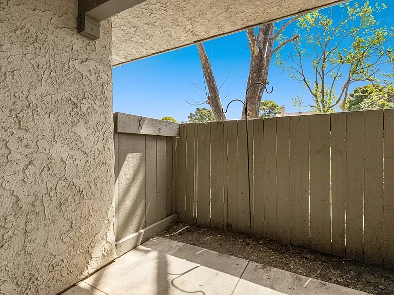 Park Place Apartments — Photo 16